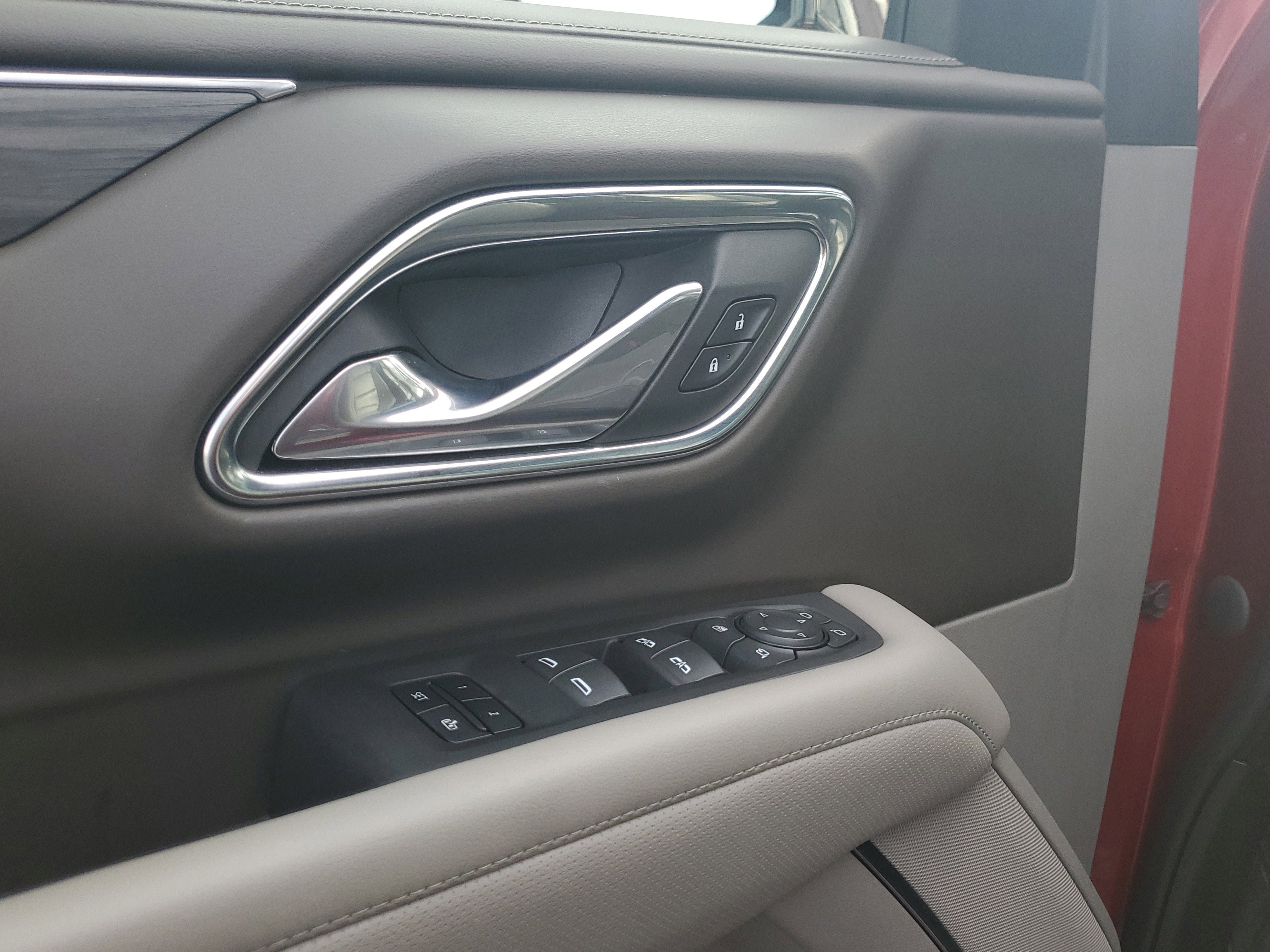 Used 2023 GMC Yukon SLT w/ SLT Luxury Package image 20