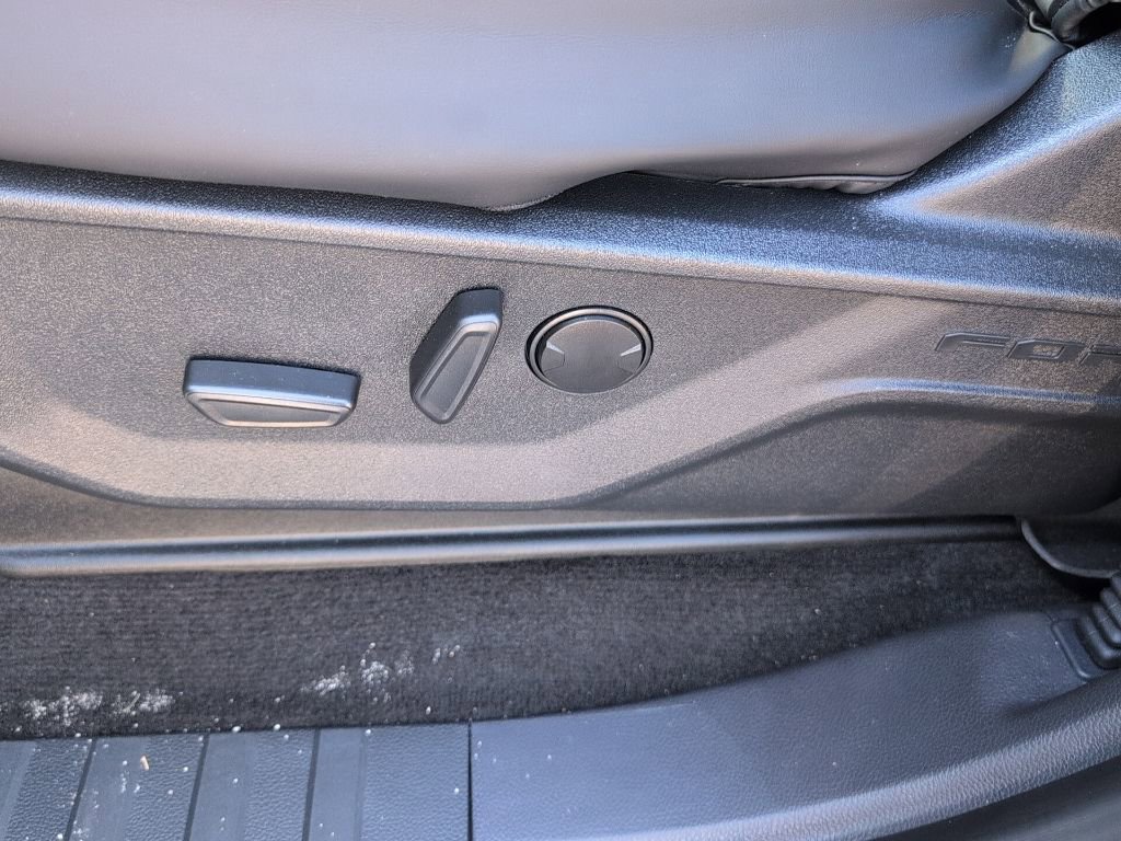 Certified 2022 Ford F150 XLT w/ Equipment Group 302A High image 10