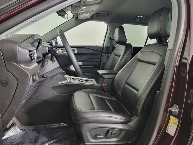 Certified 2023 Ford Explorer XLT w/ Equipment Group 202A AWD/4WD image 13