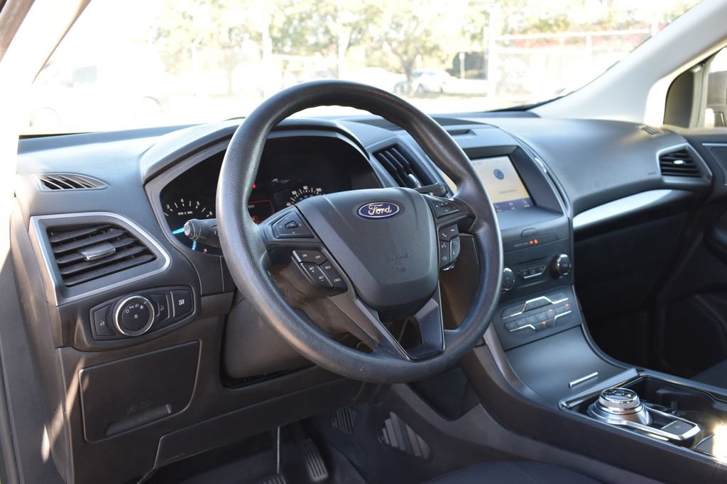 Certified 2020 Ford Edge SE FWD image 9