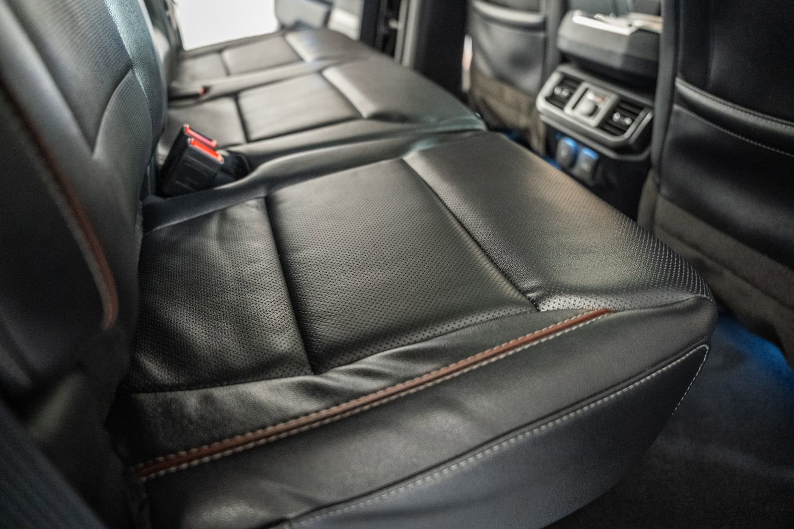 Certified 2023 Ford F150 Lariat w/ Equipment Group 502A High image 42