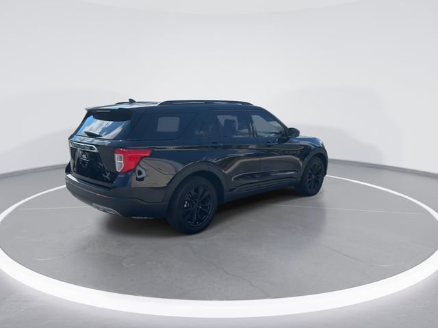 Certified 2023 Ford Explorer XLT w/ Equipment Group 202A RWD image 7