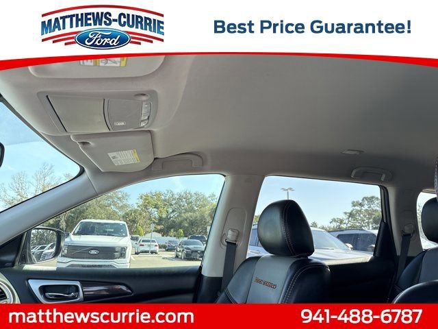 Used 2019 Nissan Pathfinder SL w/ Rock Creek Edition image 11