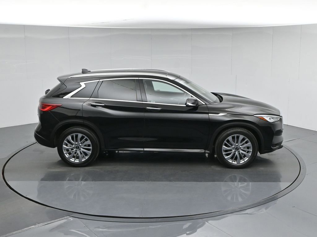 Used 2024 INFINITI QX50 Luxe image 9