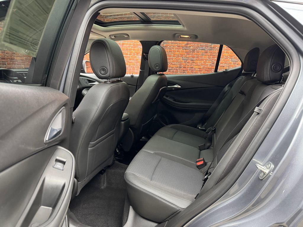Used 2020 Buick Encore GX Select w/ Experience Buick Package image 27