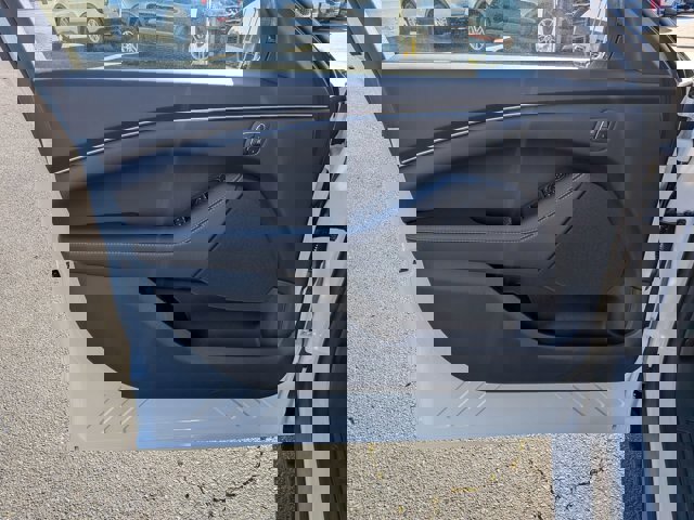 Certified 2025 Ford Mustang Mach-E Select w/ Comfort Package Lite image 12