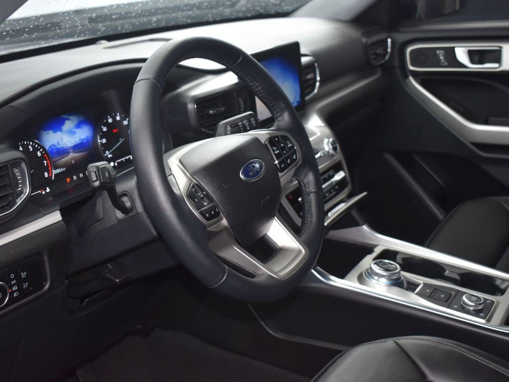 Certified 2023 Ford Explorer XLT w/ Equipment Group 202A image 8
