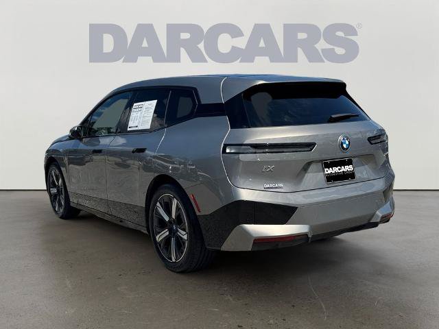 Used 2023 BMW iX xDrive50 w/ Premium Package AWD/4WD image 4