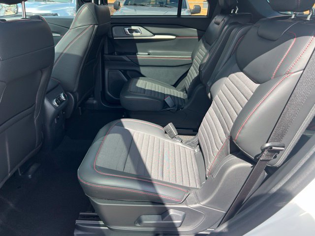 Certified 2025 Ford Explorer ST-Line AWD/4WD image 20