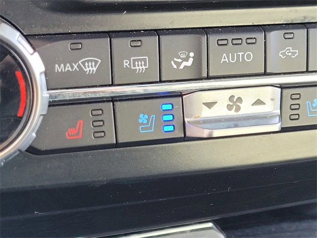 Certified 2022 Ford F450 Limited w/ FX4 Off-Road Package image 24