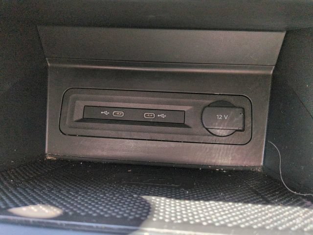 Used 2021 Volkswagen Atlas Cross Sport SE w/ V6 Towing Package FWD image 28