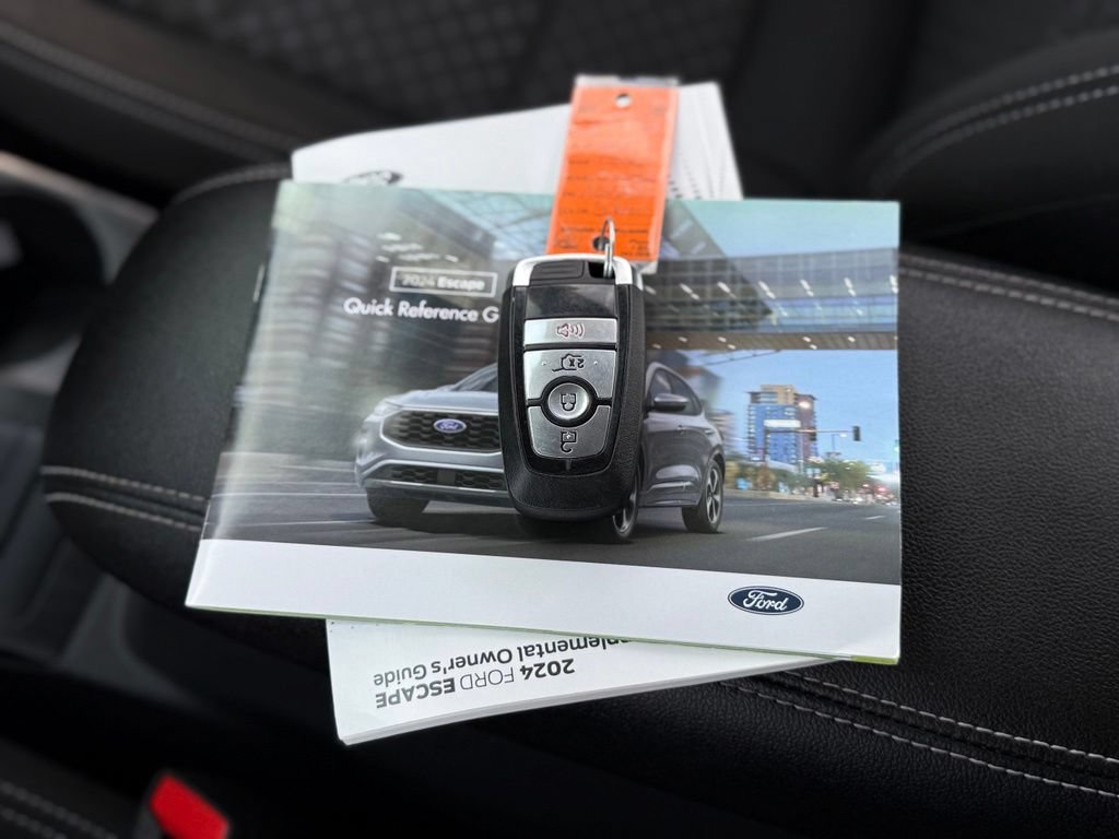 Certified 2024 Ford Escape Active FWD image 3