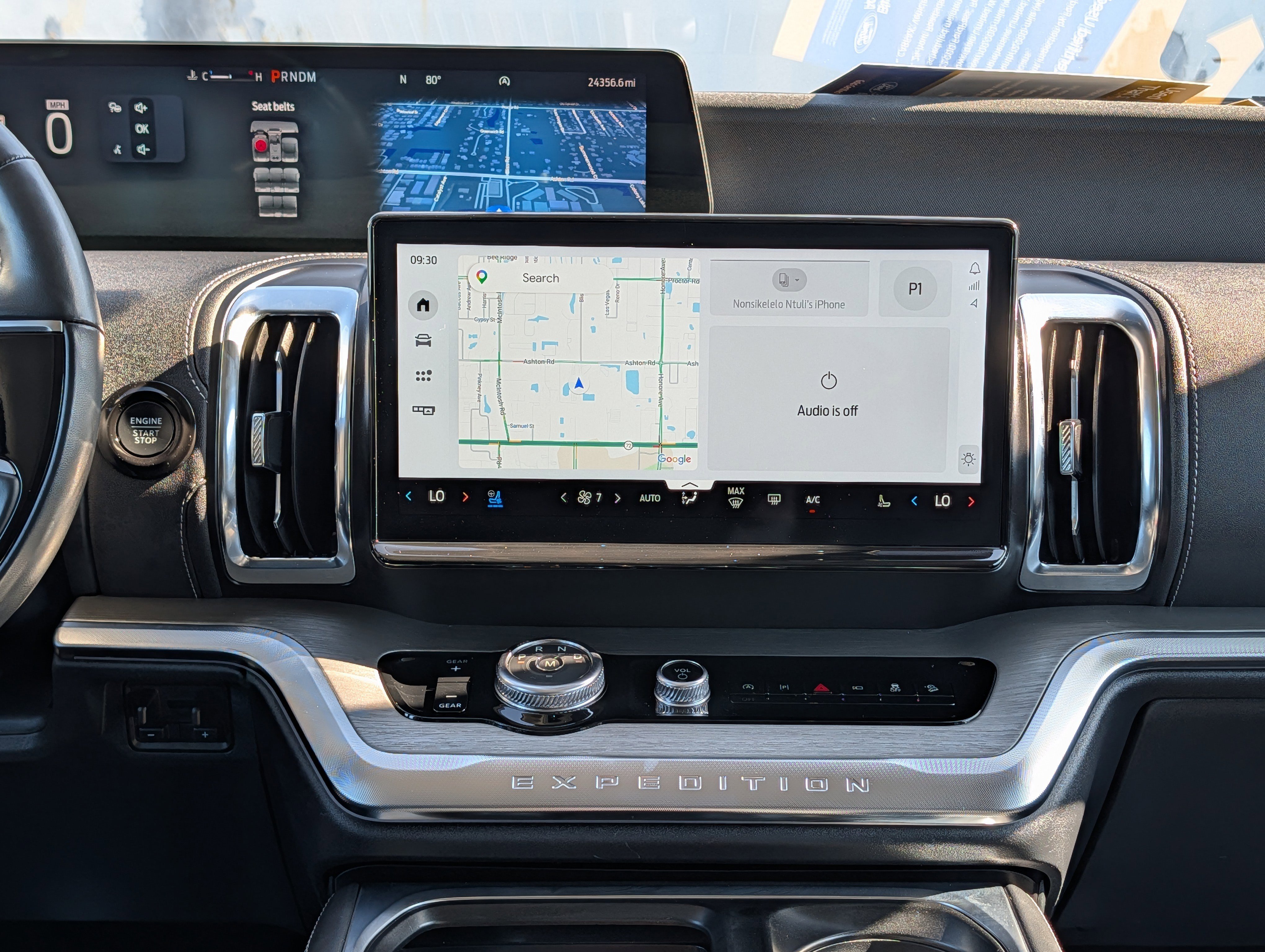 Certified 2025 Ford Expedition Platinum w/ Driver's Package AWD/4WD image 22