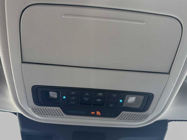 Certified 2025 Ford Expedition Active AWD/4WD image 25
