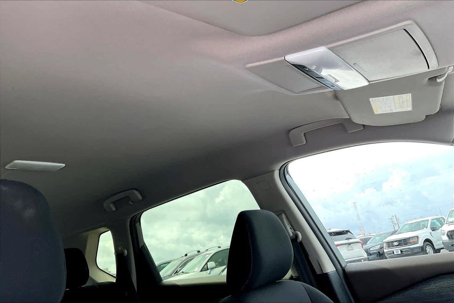 Used 2023 Nissan Rogue S FWD image 30