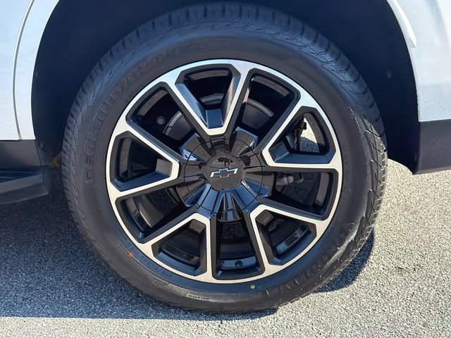 Used 2023 Chevrolet Tahoe RST w/ Luxury Package RWD image 22