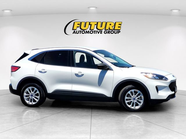 Certified 2022 Ford Escape SE AWD/4WD image 3