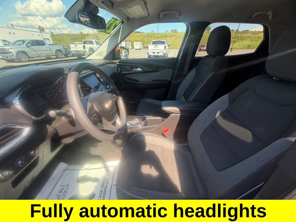 Used 2021 Chevrolet TrailBlazer LT w/ Convenience Package AWD/4WD image 16