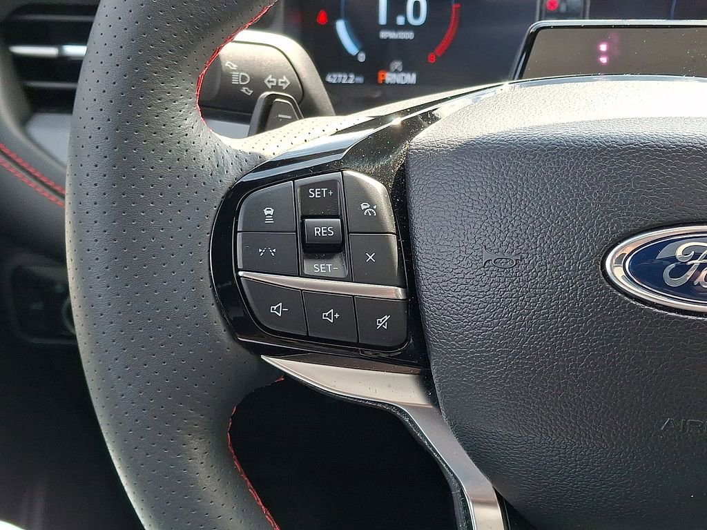 Certified 2025 Ford Explorer ST AWD/4WD image 21