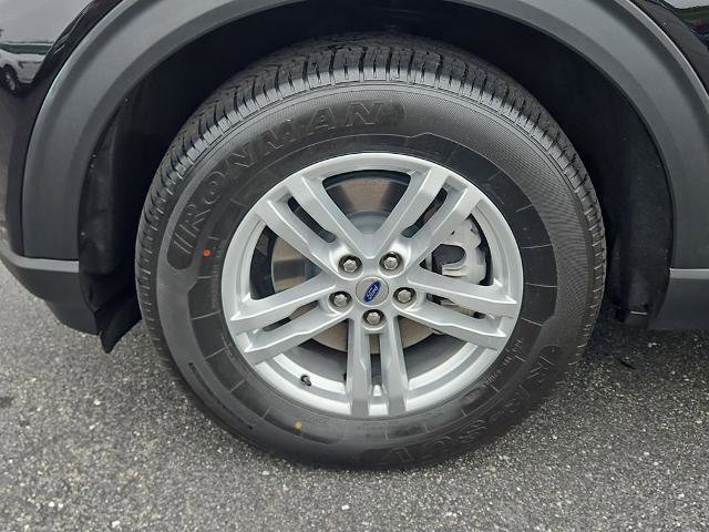 Certified 2022 Ford Explorer XLT w/ Equipment Group 202A image 30