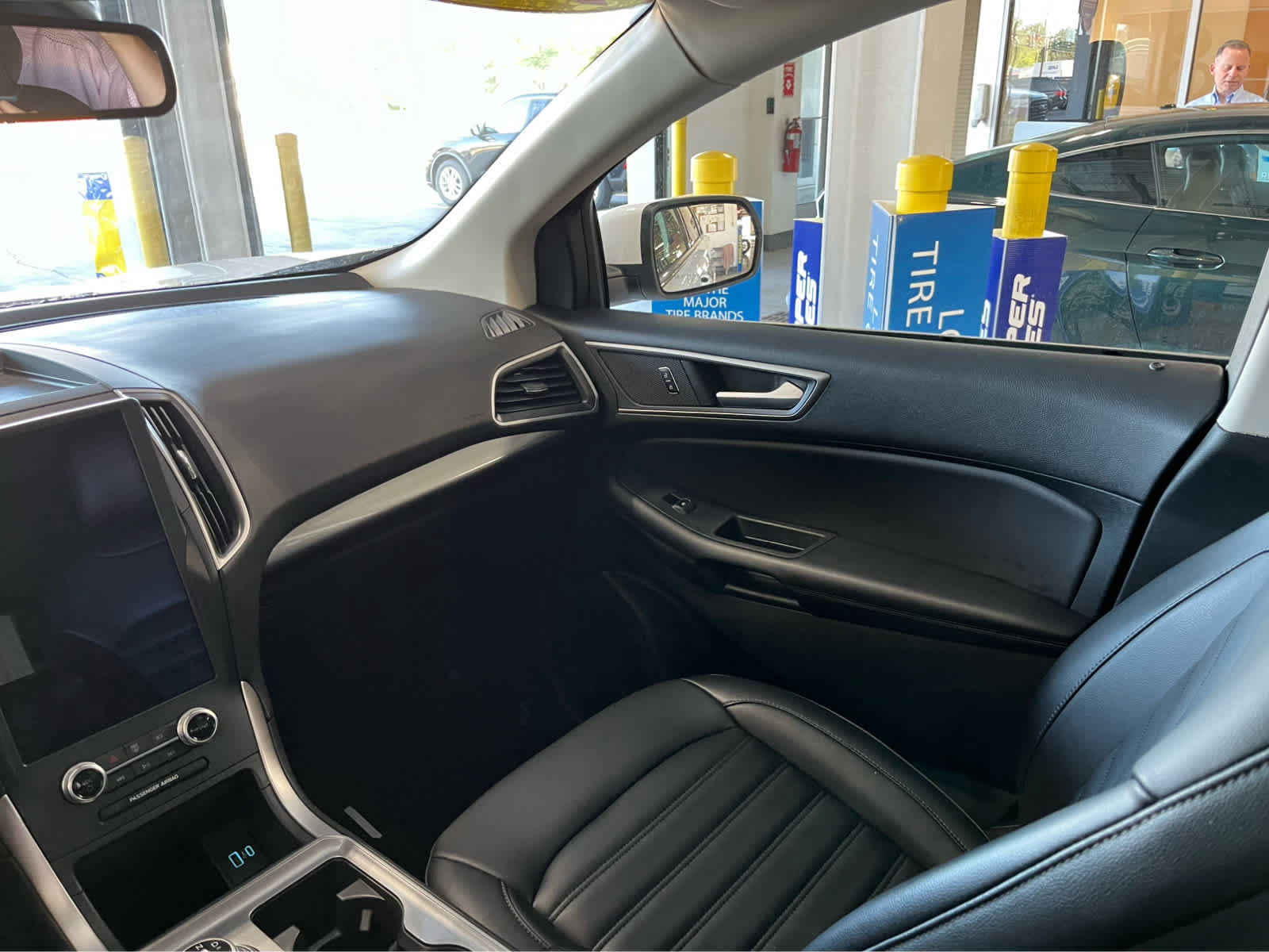 Certified 2024 Ford Edge SEL w/ Convenience Package AWD/4WD image 13