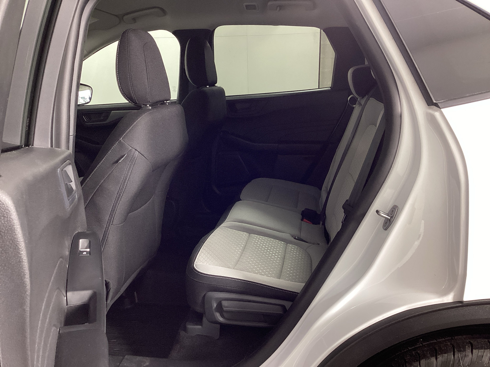 Certified 2024 Ford Escape Active AWD/4WD image 13