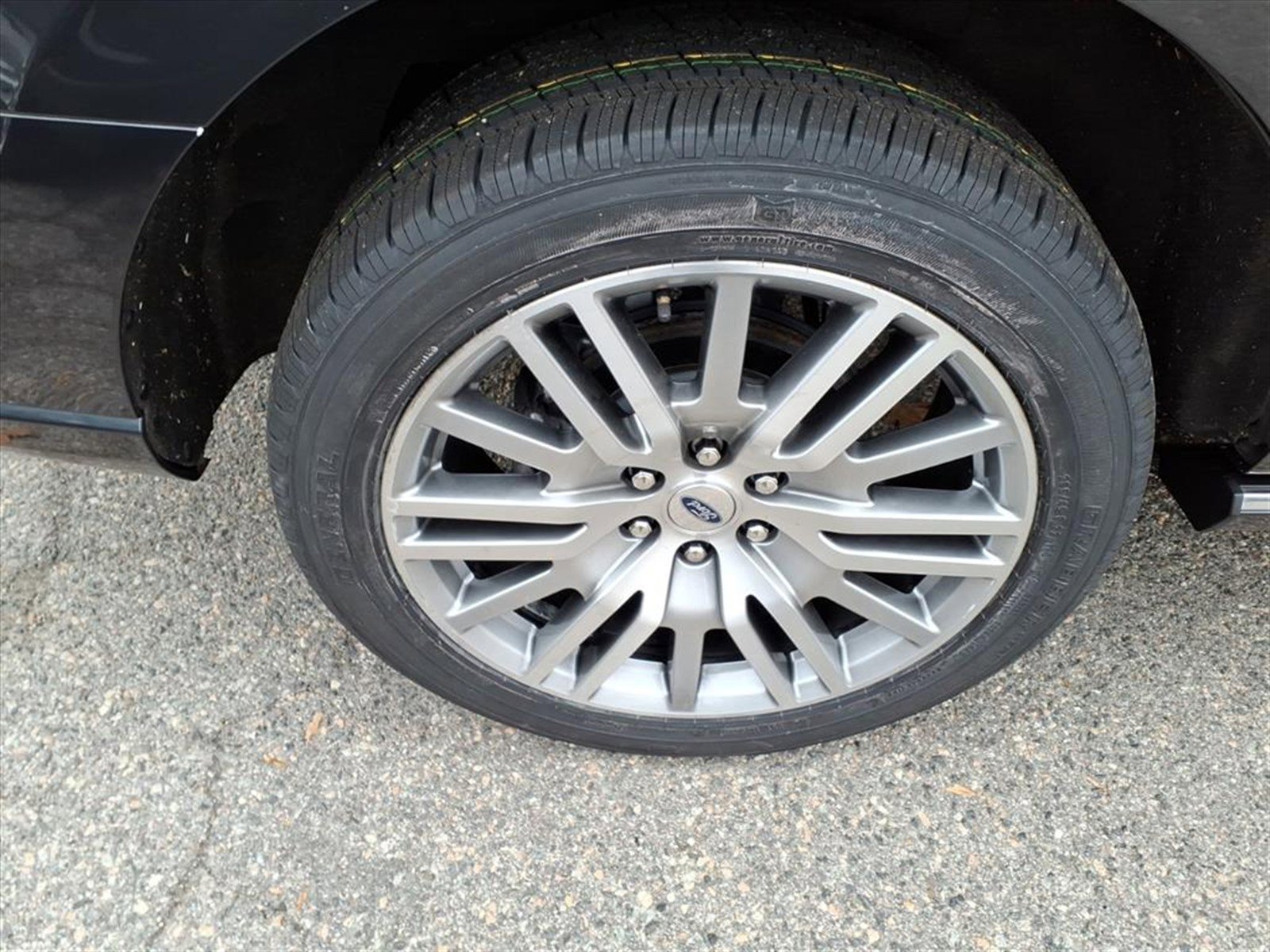 Certified 2023 Ford Expedition Platinum AWD/4WD image 8