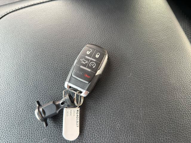 Used 2024 RAM 2500 Laramie w/ Safety Group AWD/4WD image 23