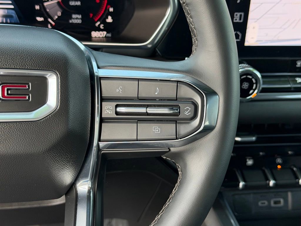 Used 2025 GMC Canyon Elevation image 22