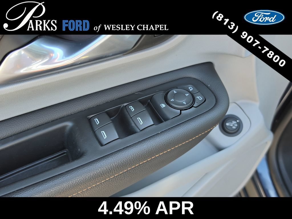 Used 2018 GMC Terrain SLT w/ Preferred Package FWD image 18
