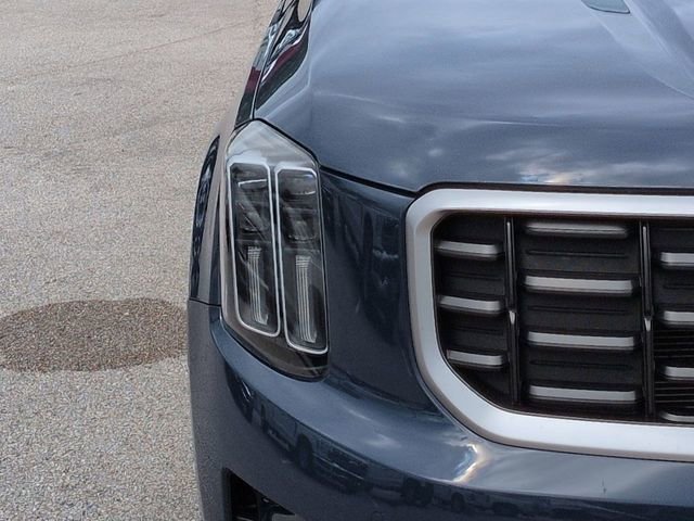 Used 2024 Kia Telluride SX w/ Towing Package FWD image 10