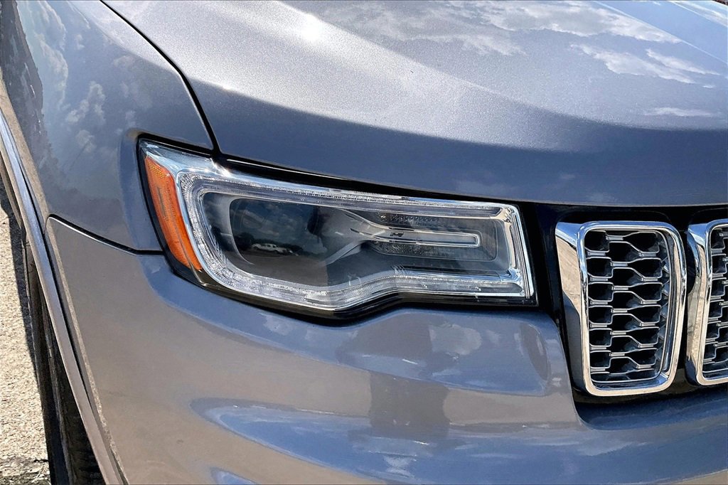 Used 2018 Jeep Grand Cherokee Overland image 33