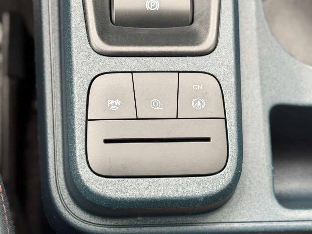 Certified 2024 Ford Maverick Lariat FWD image 20