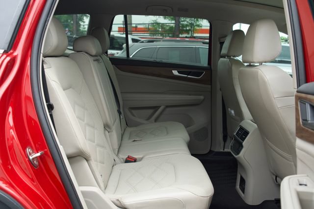 Used 2024 Volkswagen Atlas SE w/ Panoramic Sunroof Package AWD/4WD image 36
