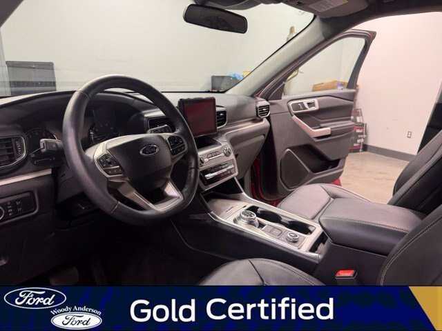 Certified 2024 Ford Explorer XLT w/ Equipment Group 202A AWD/4WD image 9