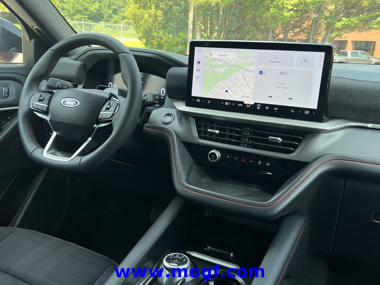 Certified 2025 Ford Explorer ST-Line AWD/4WD image 6