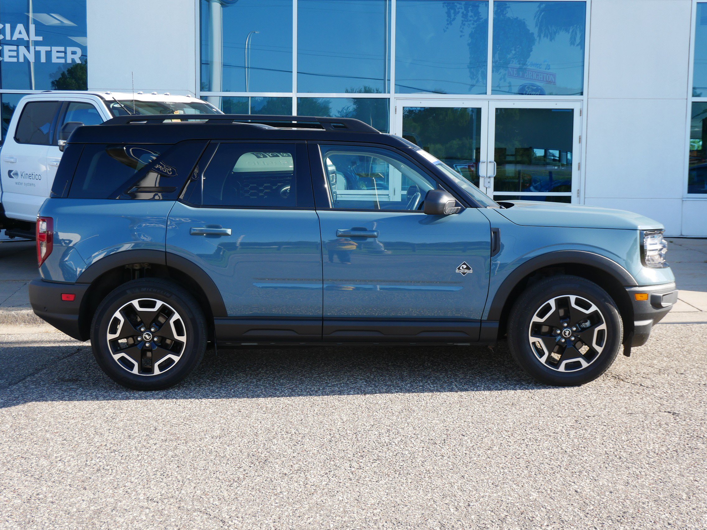 Certified 2023 Ford Bronco Sport Outer Banks w/ Tech Package AWD/4WD image 2