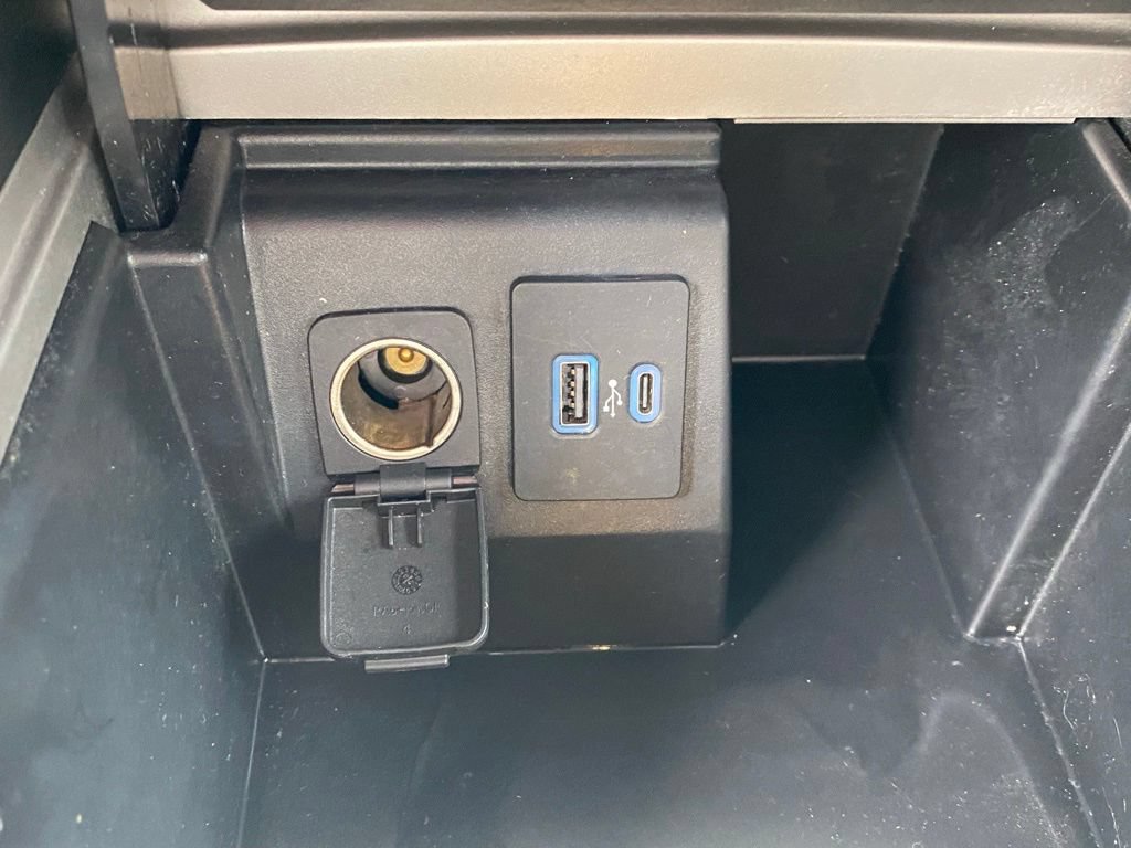 Certified 2021 Ford Explorer Limited w/ Equipment Group 301A RWD image 18
