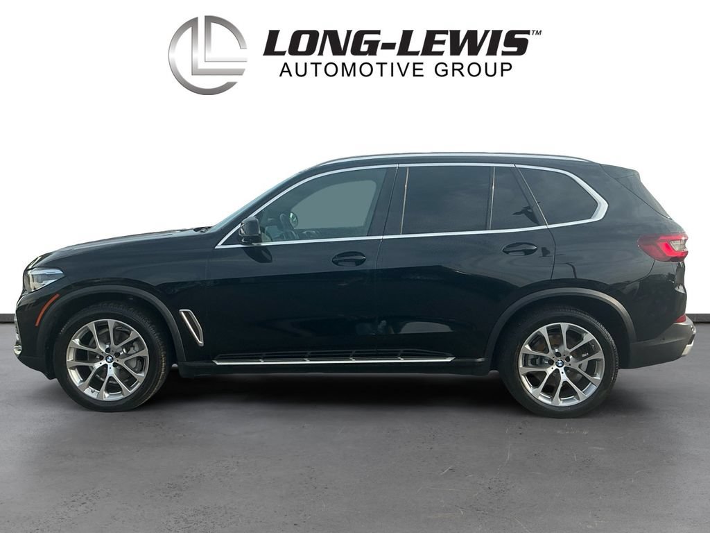 Used 2023 BMW X5 xDrive40i w/ Premium Package AWD/4WD image 2