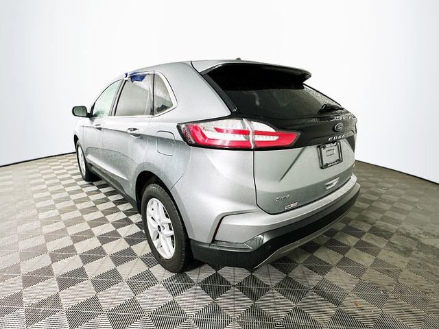 Certified 2024 Ford Edge SEL w/ Convenience Package image 3