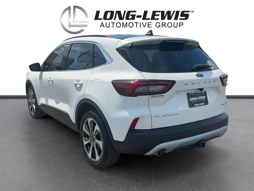 Certified 2023 Ford Escape Platinum w/ Class II Trailer Tow Package AWD/4WD image 4