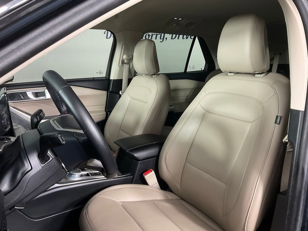 Certified 2024 Ford Explorer XLT w/ Equipment Group 202A image 14