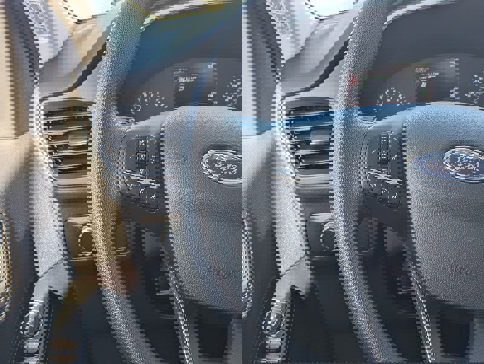 Certified 2022 Ford Escape SE image 26