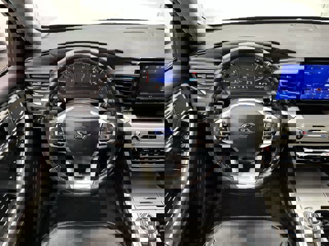 Certified 2022 Ford Explorer XLT w/ Equipment Group 202A image 16