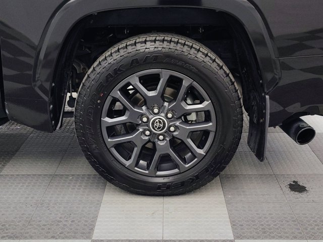Used 2023 Toyota Tundra Platinum w/ Advanced Package AWD/4WD image 16