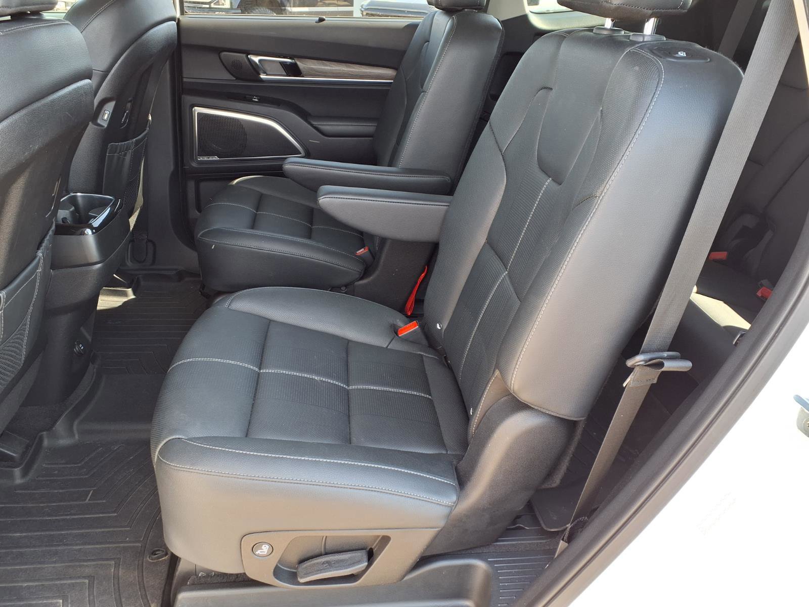 Used 2022 Kia Telluride SX image 10