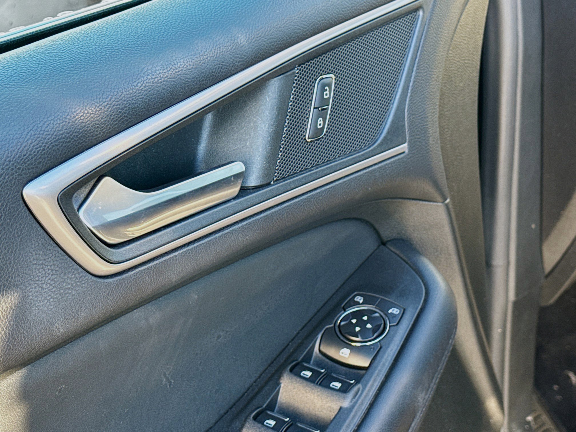 Certified 2022 Ford Edge SEL w/ Convenience Package image 8