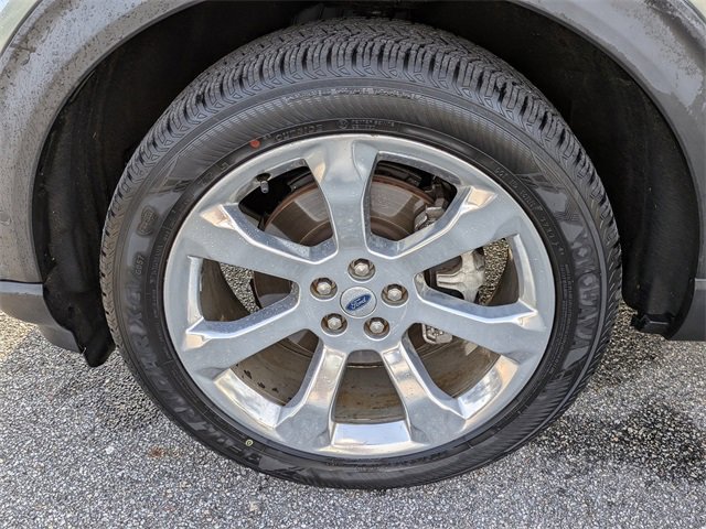 Certified 2020 Ford Explorer Platinum w/ Premium Technology Package image 9