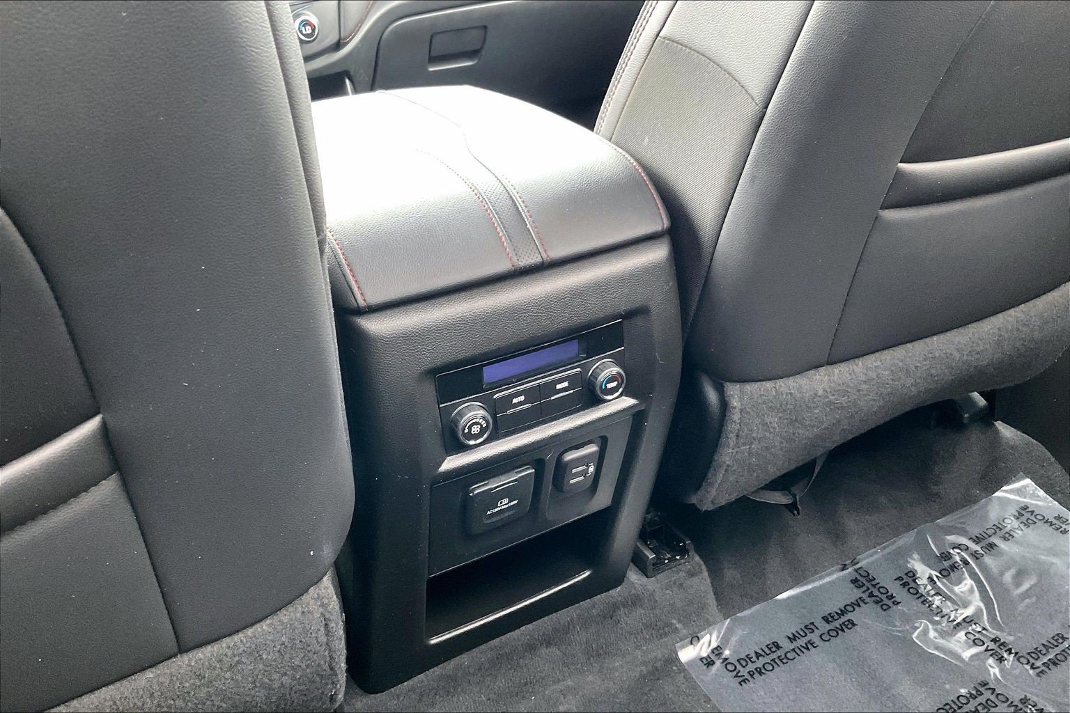 Used 2023 Chevrolet Traverse RS AWD/4WD image 32