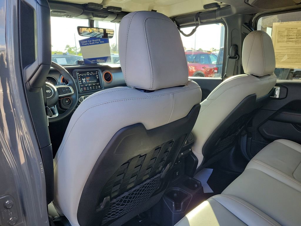 Used 2020 Jeep Gladiator Mojave AWD/4WD image 13